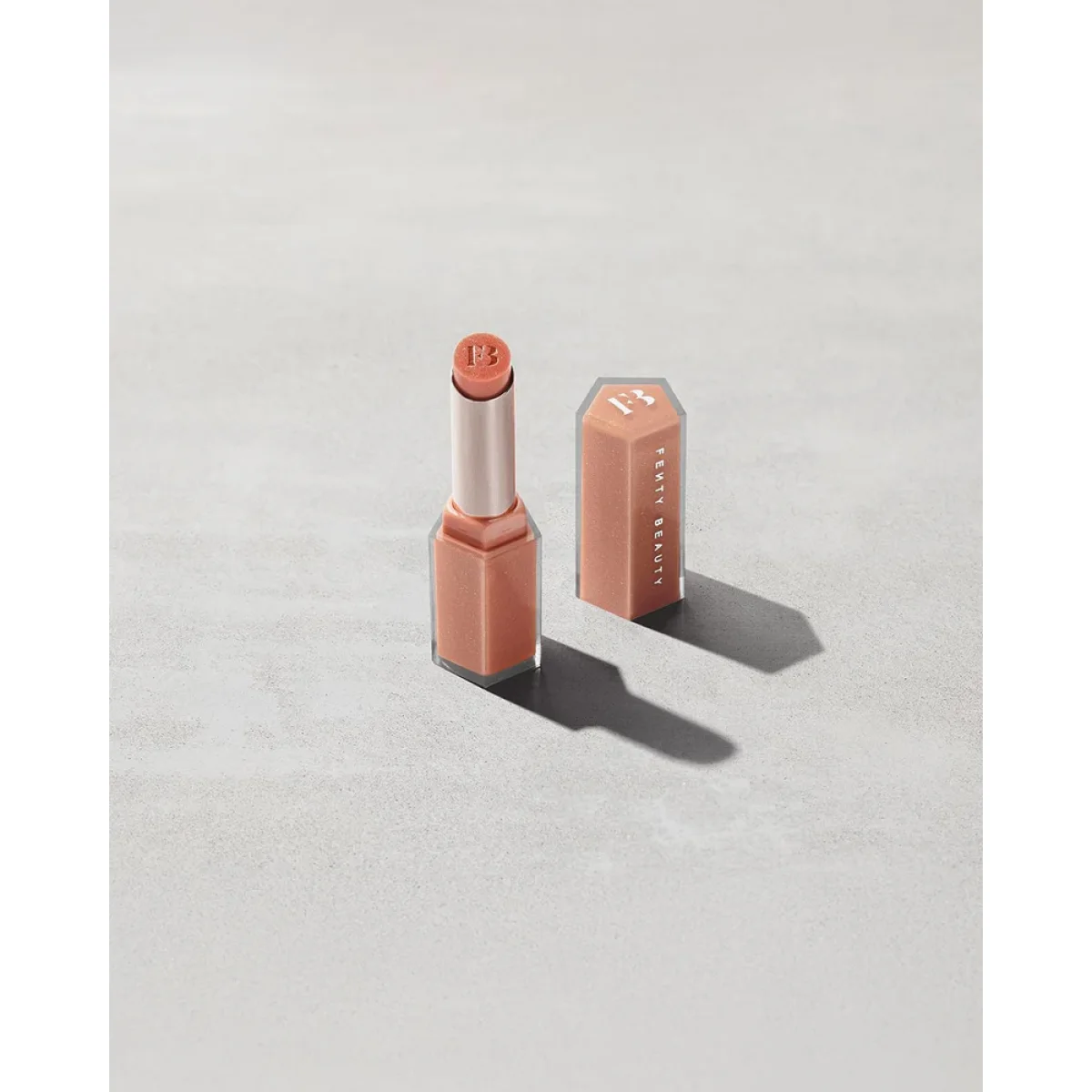 Gloss em bastão — Fenty Beauty Gloss Bomb Stix High-Shine Gloss Stick, foto 1